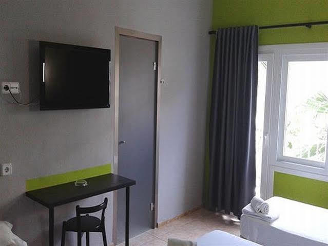 פלאייה דה פאלמה Hostal Playa De Palma מראה חיצוני תמונה